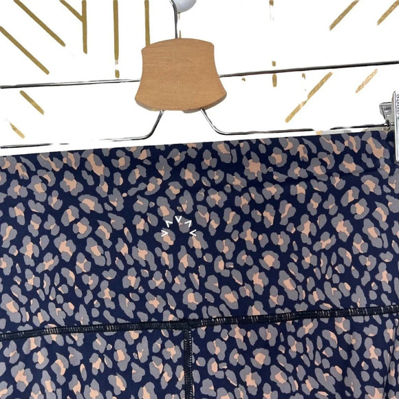 Varley Navy Blue Abstract Leopard Spotted Print Leggings Size Large - Picture 6 of 10